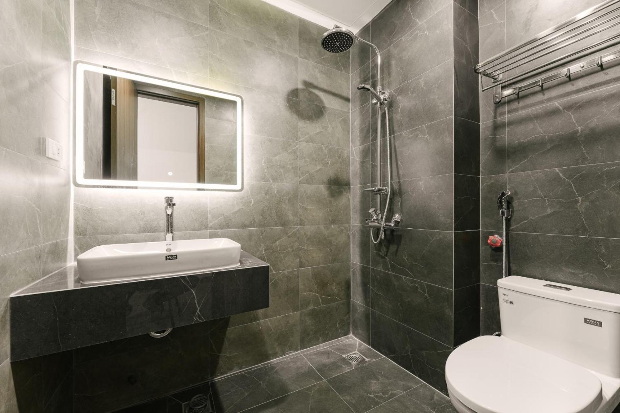 האנוי Delapong Hotel And Apartment Ha Noi מראה חיצוני תמונה
